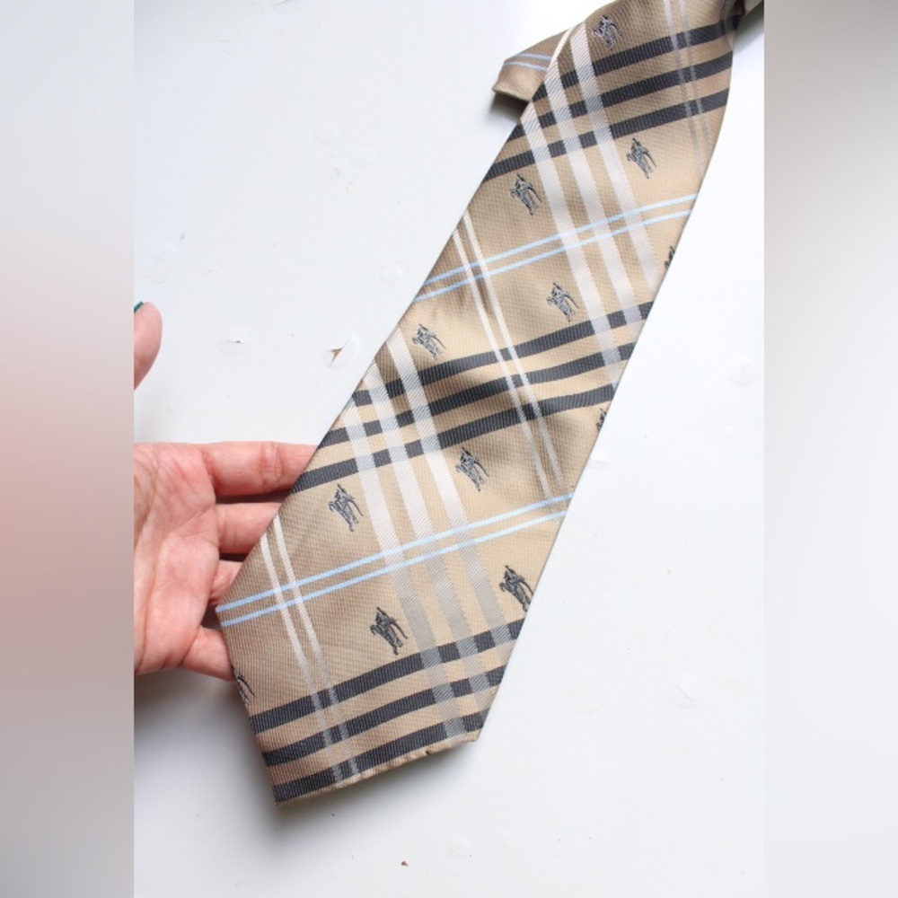 Burberry logo silk tie - Picture 3 of 8